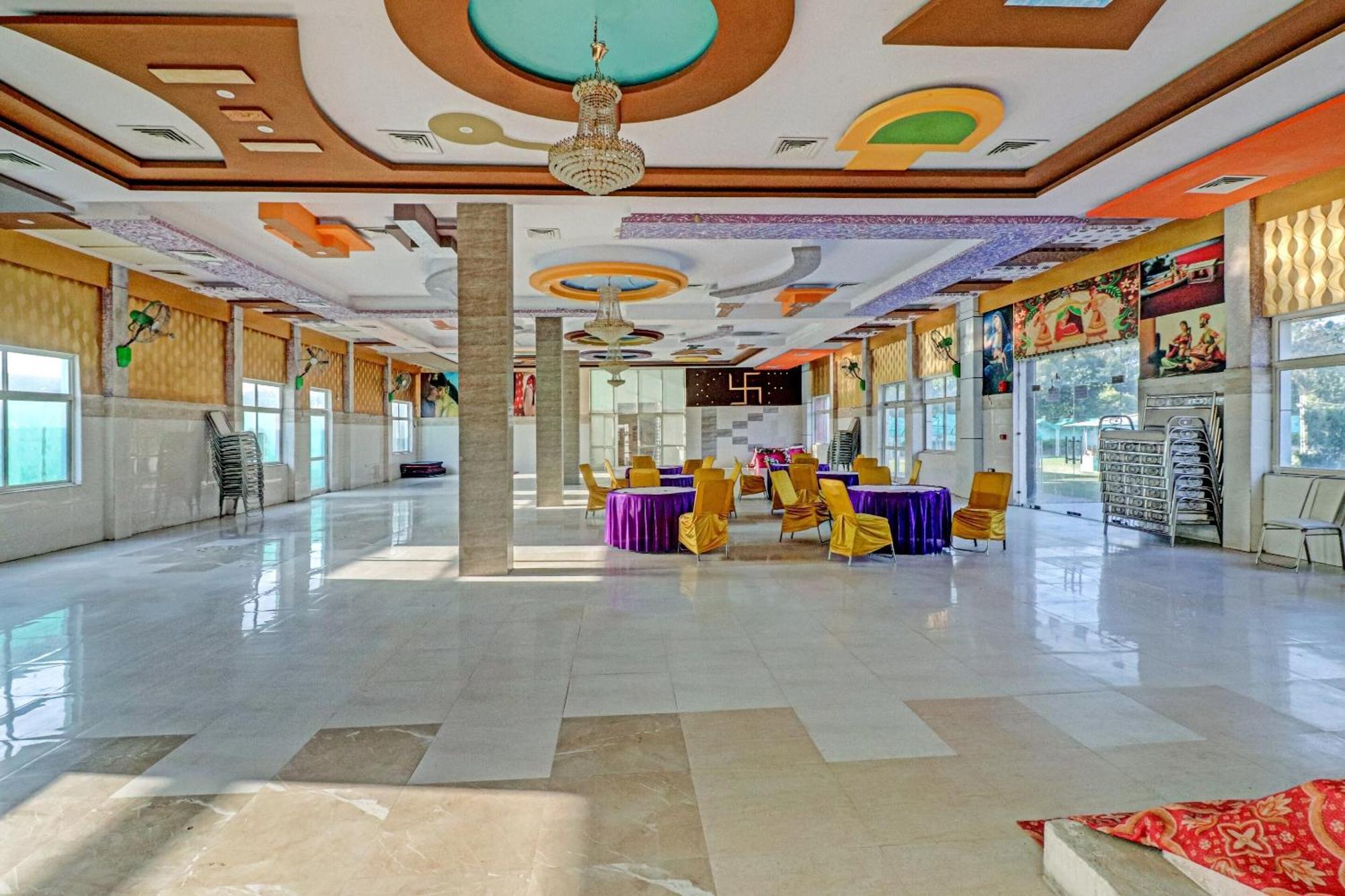 Capital O Kanha Resort Sikandra Rao Екстер'єр фото