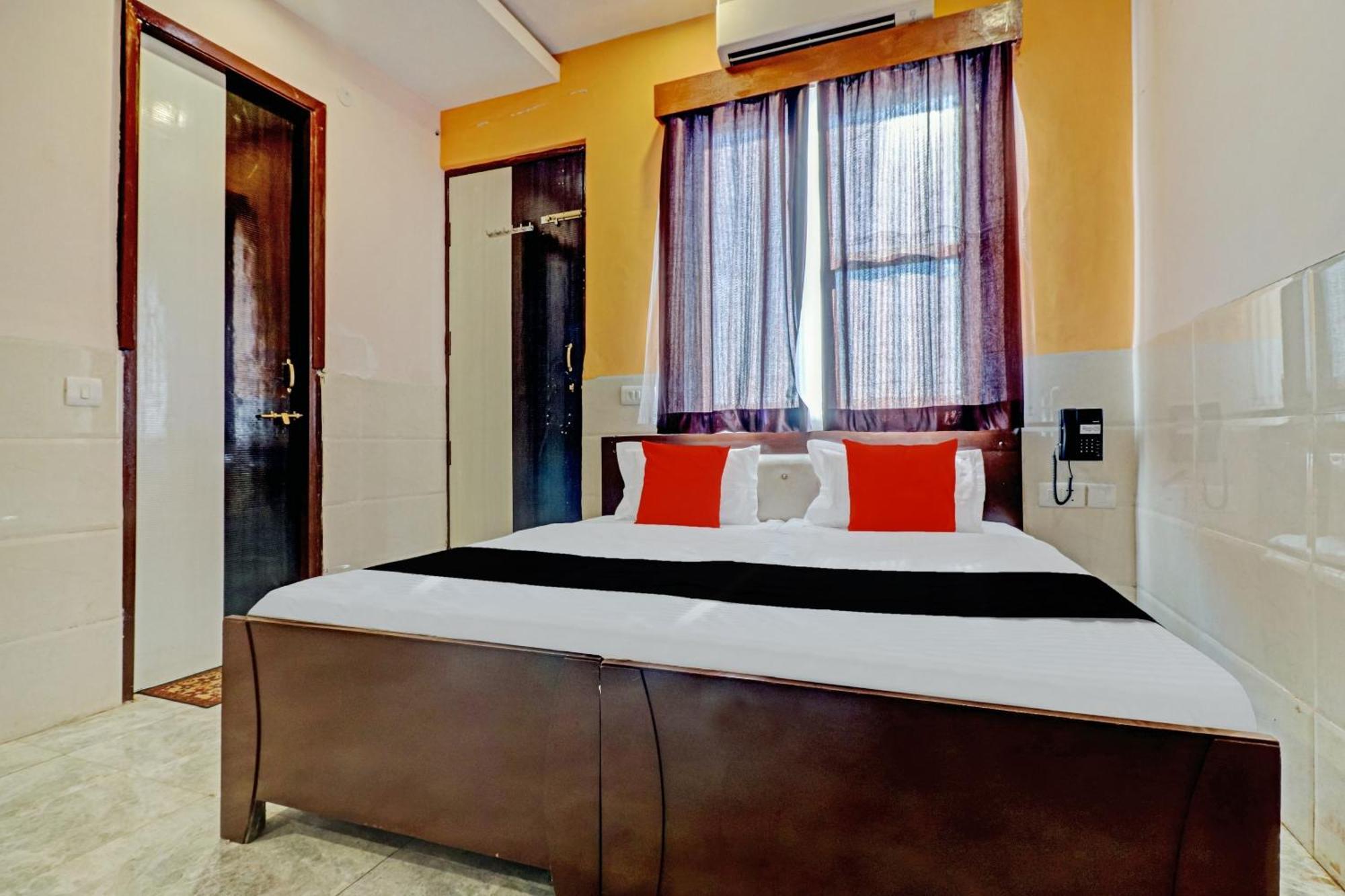 Capital O Kanha Resort Sikandra Rao Екстер'єр фото