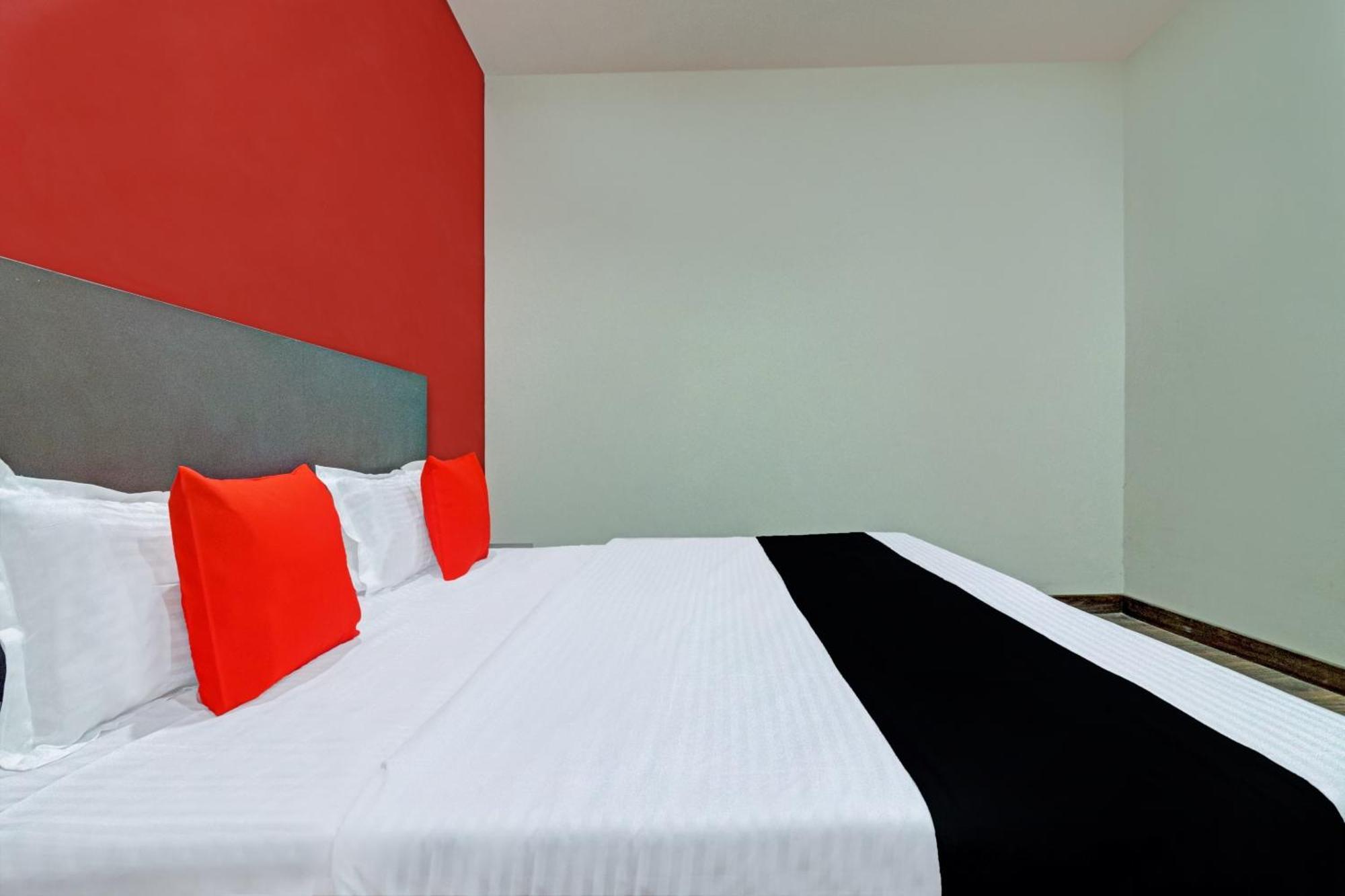 Capital O Kanha Resort Sikandra Rao Екстер'єр фото
